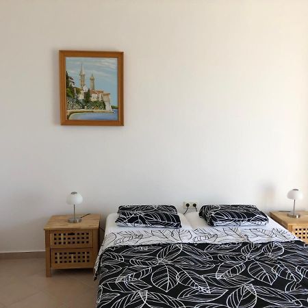 Apartments Delfini Светі Филип-і-Яков Екстер'єр фото